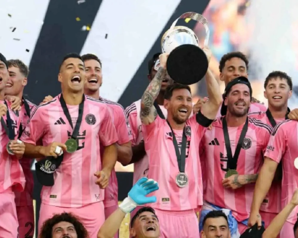 بعد ميسي.. نجم عالمي جديد يقترب من الدوري الأمريكي