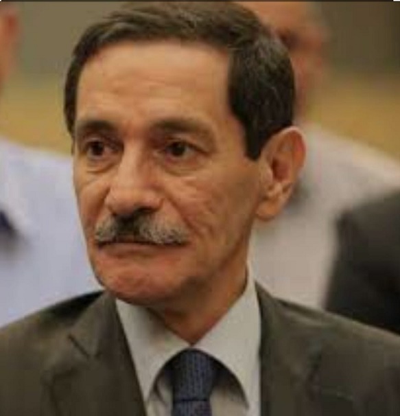 العلم الأميركي .. صنع في الصين