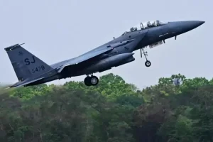 الكويت تعلن سقوط عدة طائرات حربية أمريكية