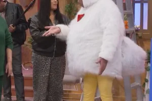 حمو بيكا ينفعل على فيفي عبده: فلوس إيه يا أم الفلوس