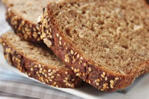 دراسة تحذر: 8 عادات يومية ترفع مستوى الكوليسترول الضار