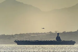 مع توجهها للشرق الأوسط.. جيرالد فورد تواجه تحديات تشغيلية وترامب يثير غضب البحارة