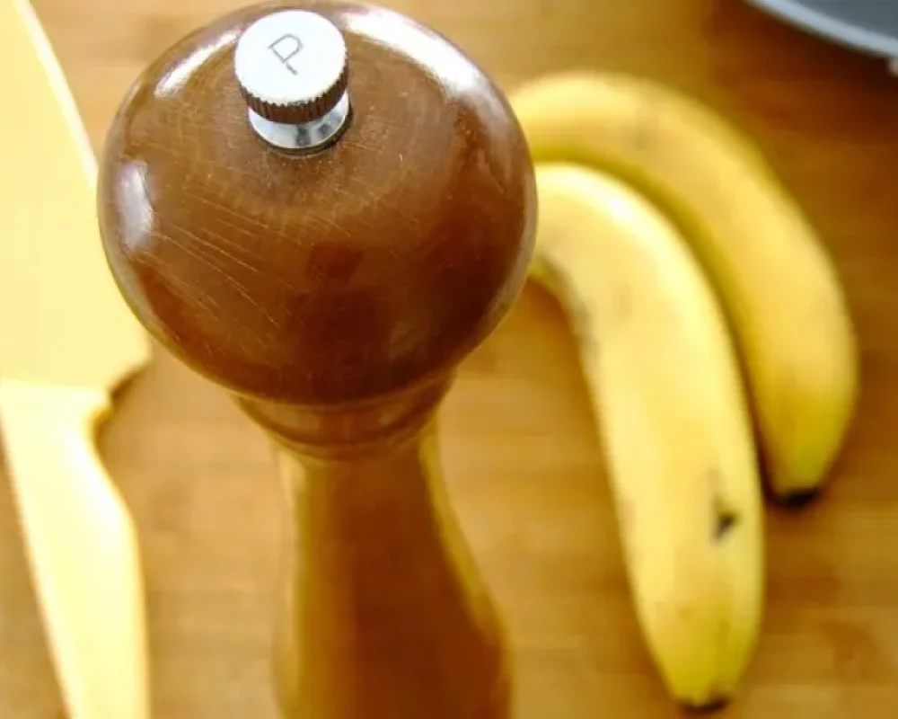 الموز مع الفلفل الأسود.. مزيج غريب بفوائد لا تحصى