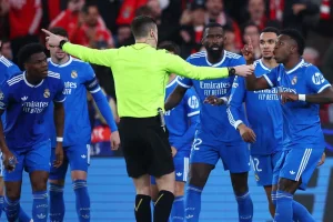 4 بيانات رسمية.. تطورات مثيرة لأزمة إهانة فينيسيوس