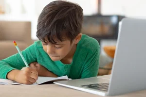 اعتماد التعليم عن بُعد حتى الأربعاء في الإمارات