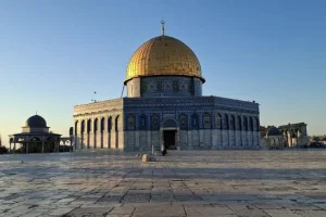 الاحتلال يمنع إقامة صلاة الجمعة في المسجد الأقصى