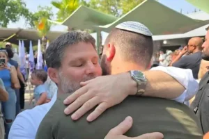 إصابة ابن سموتريتش خلال القتال على الحدود مع لبنان