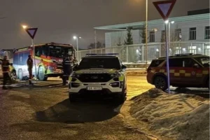 النرويج: التفجير الذي استهدف السفارة الأميركية قد يكون مرتبطاً بحرب إيران