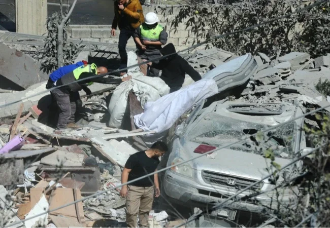 ارتفاع حصيلة الغارات الإسرائيلية على لبنان إلى 394 قتيلا