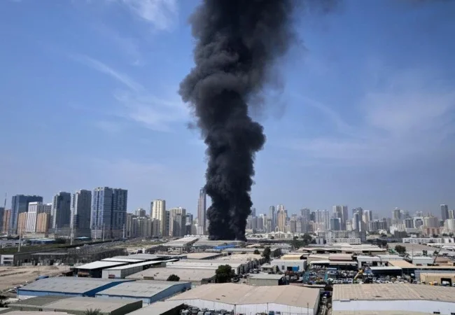 تضرر بنى تحتية في الكويت والبحرين مع تصعيد إيران قصفها لدول الخليج