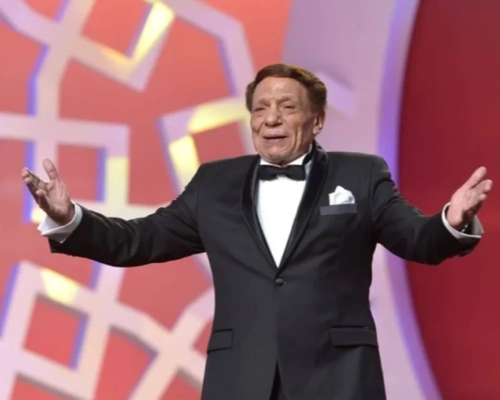 عمرو الليثي يفجر مفاجأة عن عادل إمام.. مذكراته في عمل تلفزيوني