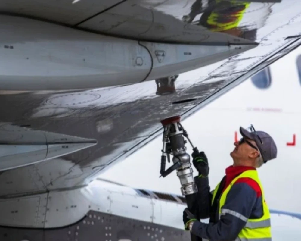 شركات الطيران ترفع أسعار التذاكر بسبب ارتفاع سعر الوقود