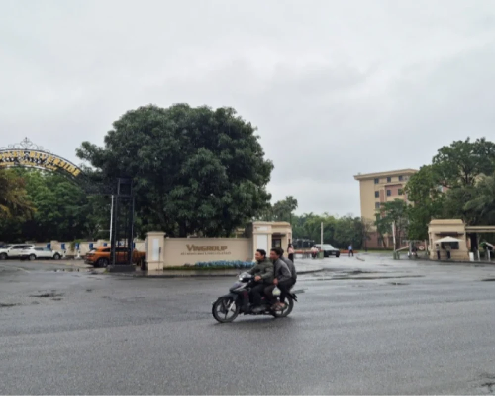 فيتنام تحث على العمل من المنزل مع تعطل إمدادات الوقود بسبب حرب إيران