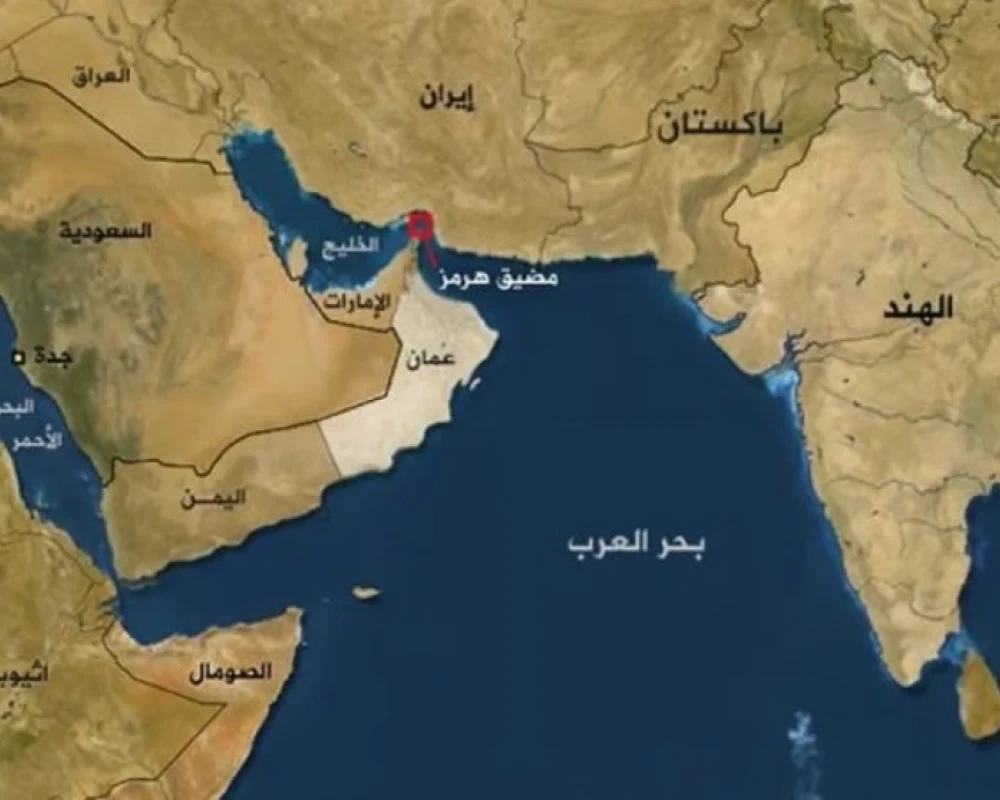 الجيش الأميركي يحذر من احتمال ضرب موانئ إيران على مضيق هرمز