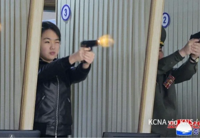 صور جديدة لابنة كيم المراهقة.. تطلق النار من مسدس