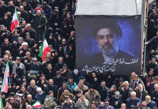 مصادر:المخابرات الأمريكية تستبعد انهيار النظام الإيراني