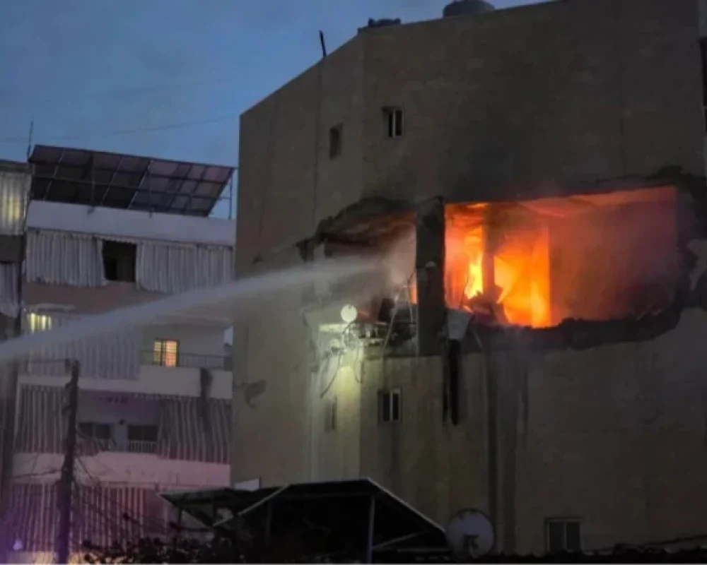 ليلة دامية في بيروت.. عشرات الضحايا بقصف إسرائيلي وهجوم مكثف لحزب الله