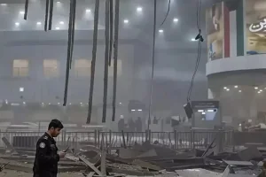 استهداف مطار الكويت الدولي بعدة طائرات مسيرة