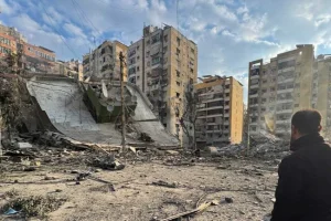 أستراليا تطلب من دبلوماسييها غير الأساسيين مغادرة لبنان