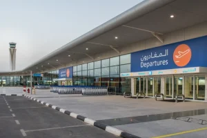 أمريكيون يرفضون رحلات الإجلاء ويفضلون البقاء بالإمارات