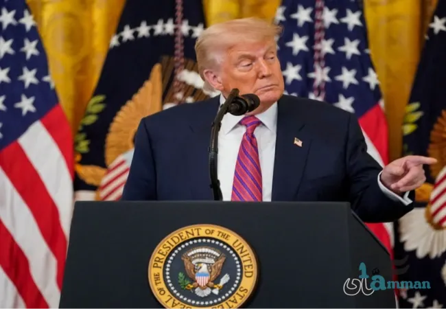 ترامب يتوعد إيران بضربة شديدة القوة الأسبوع المقبل ردا على إغلاق مضيق هرمز