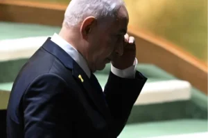 الحرس الثوري الإيراني يتعهد بـ مطاردة وقتل رئيس الوزراء الإسرائيلي