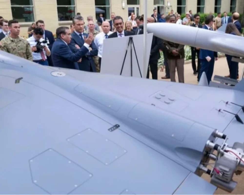 الرئيس الأوكراني يتهم روسيا بتزويد إيران بطائرات شاهد المسيرة