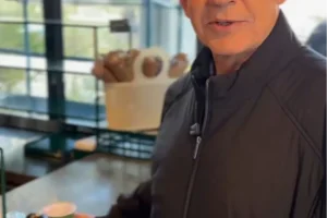 نتنياهو يرد على شائعة وفاته : ما زلت حيًا