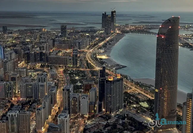 مقتل شخص إثر سقوط صاروخ على مركبة مدنية في أبوظبي