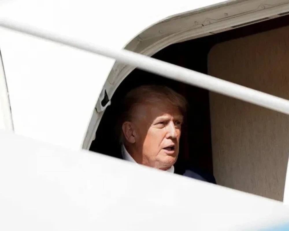 من كلمة واحدة.. منشور ترامب الغامض يثير التكهنات