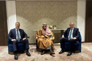 اجتماع الرياض: الاعتداءات الإيرانية لا يمكن تبريرها وللدول حق في الدفاع عن نفسها