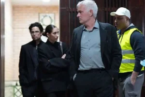 ما سر ظهور مورينيو في أحد مساجد لشبونة؟