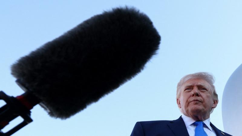 ترامب: المفاوضون الإيرانيون يتوسلون إلينا لإبرام صفقة