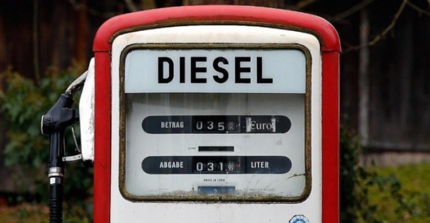 قفزة في أسعار النفط بعد تهديدات ترامب بالسيطرة على جزيرة خارك