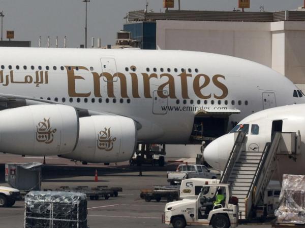 الإمارات تمنع دخول أو عبور الإيرانيين عبر أراضيها