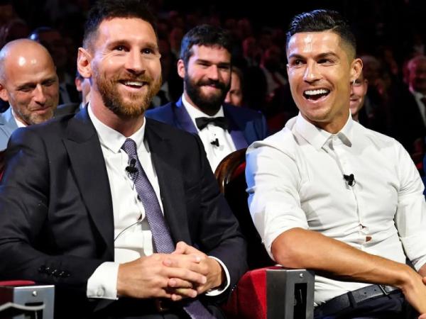 أرقام خرافية.. كم يبلغ سعر تذكرة مشاهدة ميسي رونالدو في كأس العالم؟