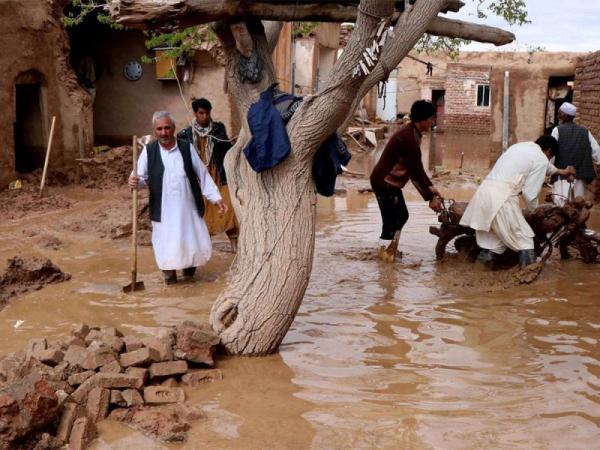 حصيلة ضحايا الفيضانات في أفغانستان ترتفع إلى 77 قتيلا و137 مصابا