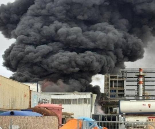 إصابة مباشرة لمجمع صناعات إسرائيلي بصاروخ إيراني