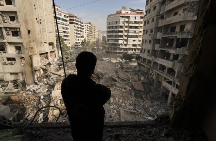 8 قتلى و22 جريحًا في صيدا… والجيش اللبناني يحذر من الاقتراب من الجنوب