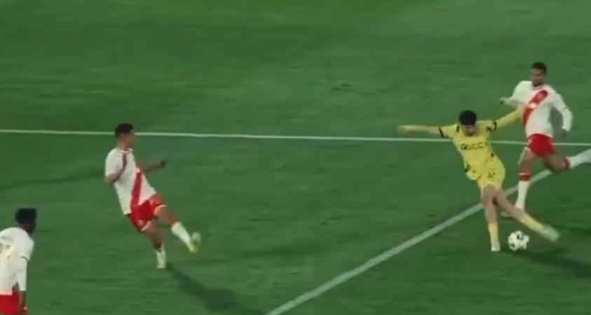 هدف مغربي يثير ضجة عالمية ويقترب من جائزة بوشكاش