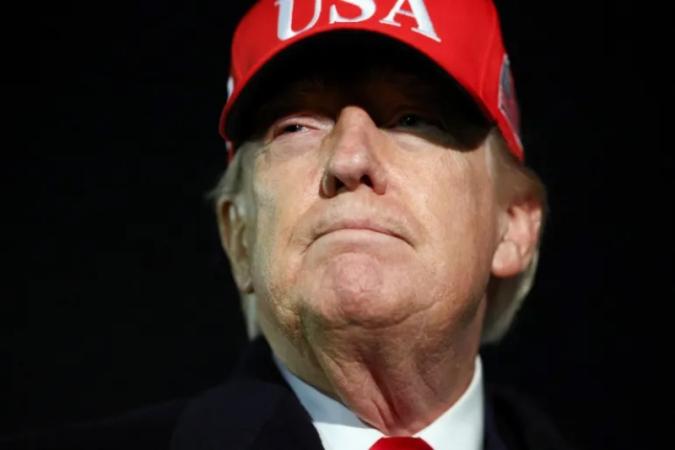 مسؤول إسرائيلي يهاجم ترمب : لا تُصدر صوت بطة