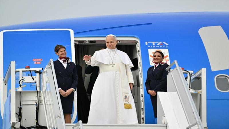 البابا لاوون: لا أخشى إدارة ترامب ولا أنوي الدخول في جدال معه