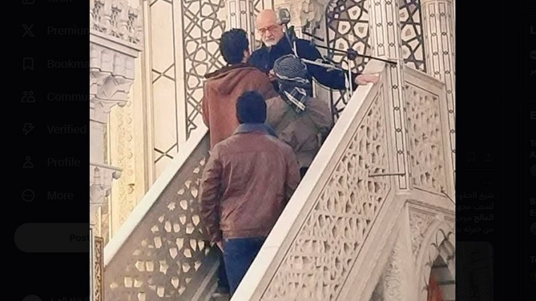 جدل بين السوريين بعد إنزال هيثم المالح من منبر الجامع الأموي
