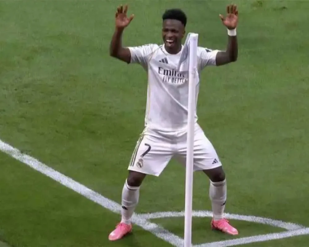 حلم يوفنتوس في دوري الأبطال يتحول إلى كابوس وفينيسيوس يكرر رقصة الذهاب