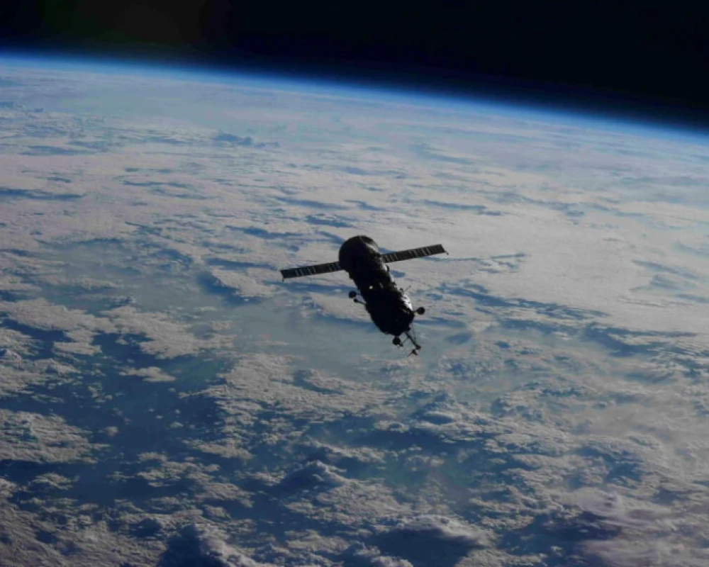 إنجاز سعودي غير مسبوق: تصنيع مادة نانوية لإصلاح الغضاريف في الفضاء