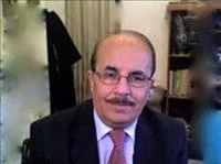خبير مرور فقد عقله