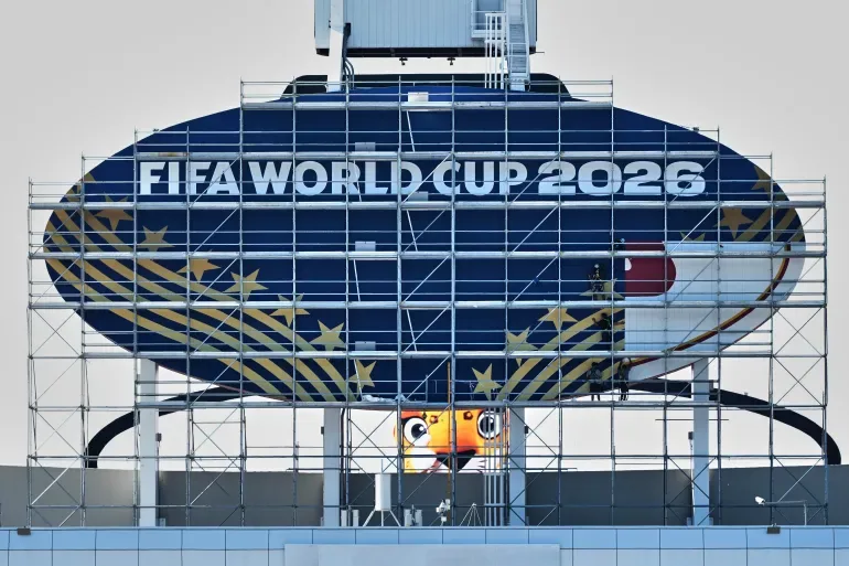 من يحكم كأس العالم.. الفيفا أم البيت الأبيض؟
