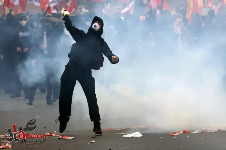 5 بلدان فوق صفيح ساخن احتجاجا على المعيشة والتعليم