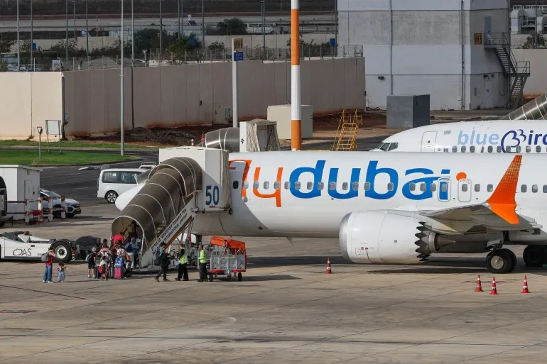 من 7700 إلى 7500.. ما دلالات رموز الطوارئ التي رافقت رحلة "فلاي دبي"؟