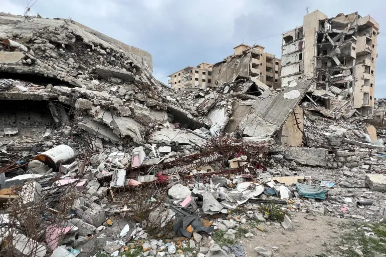 شقيقتان من غزة تبتكران مشروعا لإعادة تدوير الركام